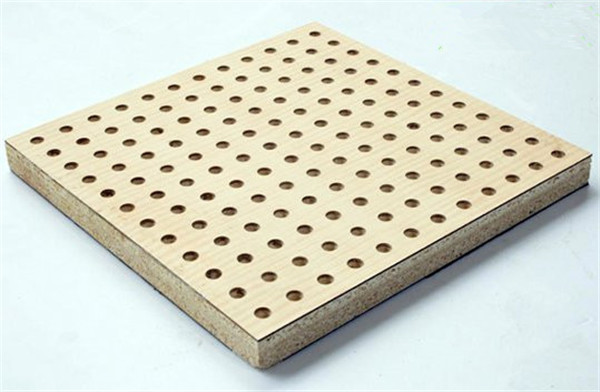 大孔吸音板與小孔吸音板的性能上的區別